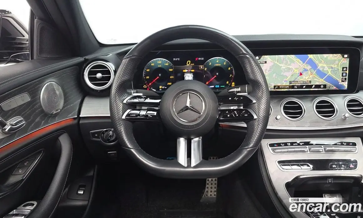 Mercedes-Benz E-Class 2022 2.0 автомат (гидро), фото 17