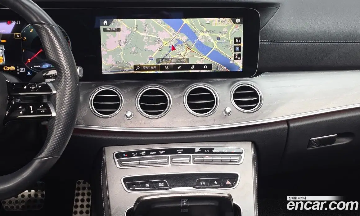 Mercedes-Benz E-Class 2022 2.0 автомат (гидро), фото 18