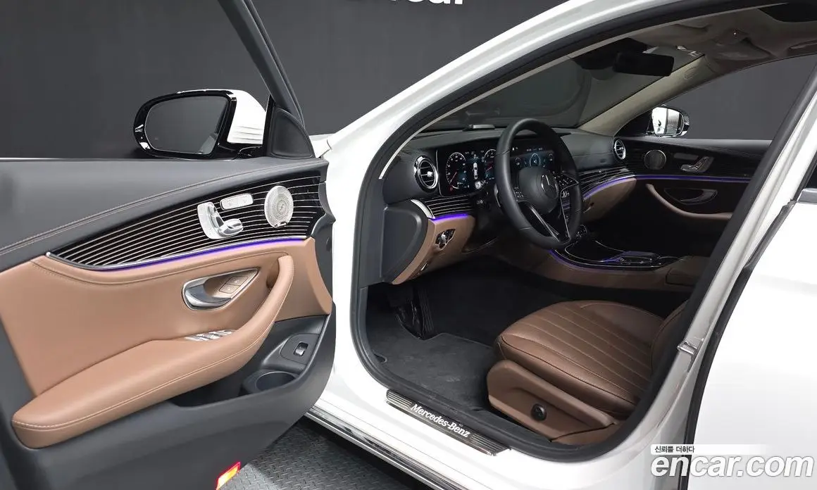 Mercedes-Benz E-Class 2023 3.0 автомат (гидро), фото 13