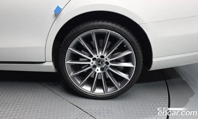 Mercedes-Benz E-Class 2023 3.0 автомат (гидро), миниатюра 7