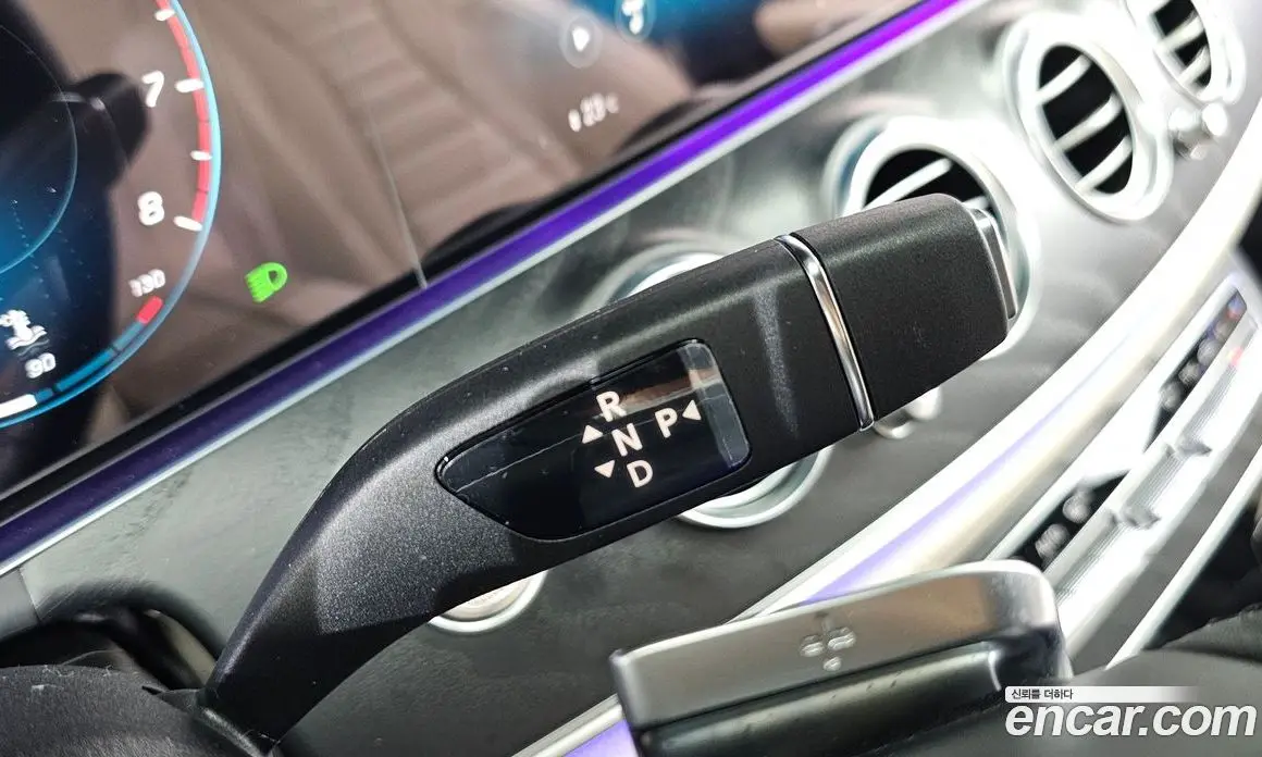 Mercedes-Benz E-Class 2023 2.0 автомат (гидро), фото 12