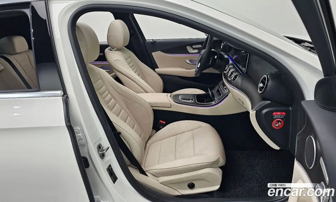 Mercedes-Benz E-Class 2023 2.0 автомат (гидро), фото 16