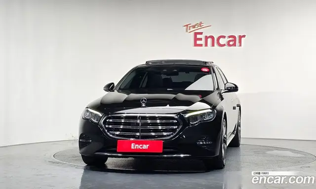 Mercedes-Benz E-Class 2024 2.0 автомат (гидро), миниатюра 3