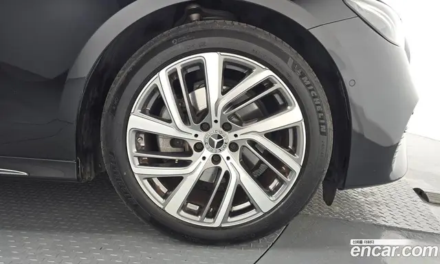 Mercedes-Benz E-Class 2024 2.0 автомат (гидро), миниатюра 7