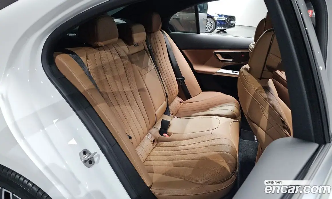 Mercedes-Benz E-Class 2025 2.0 автомат (гидро), фото 17
