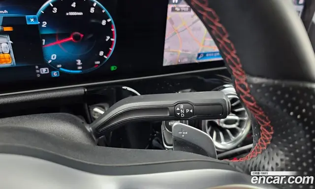 Mercedes-Benz GLA-Class 2020 2.0 автомат (гидро), миниатюра 12