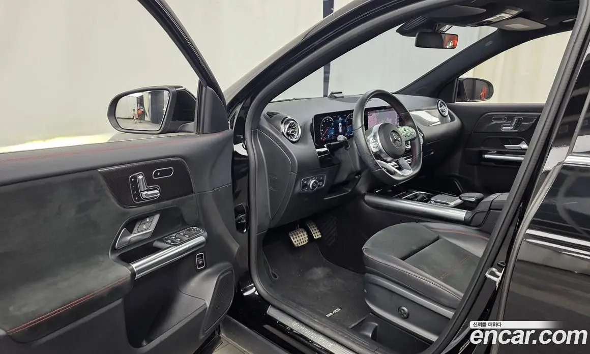 Mercedes-Benz GLA-Class 2020 2.0 автомат (гидро), фото 13 Mercedes-Benz GLA-Class 2020 2.0 автомат (гидро), фото 13