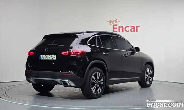 Mercedes-Benz GLA-Class 2021 2.0 автомат (гидро), миниатюра 2 Mercedes-Benz GLA-Class 2021 2.0 автомат (гидро), миниатюра 2