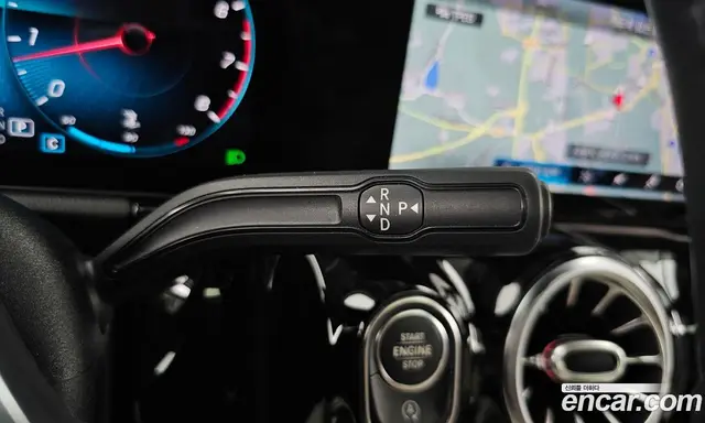 Mercedes-Benz GLA-Class 2021 2.0 автомат (гидро), миниатюра 12