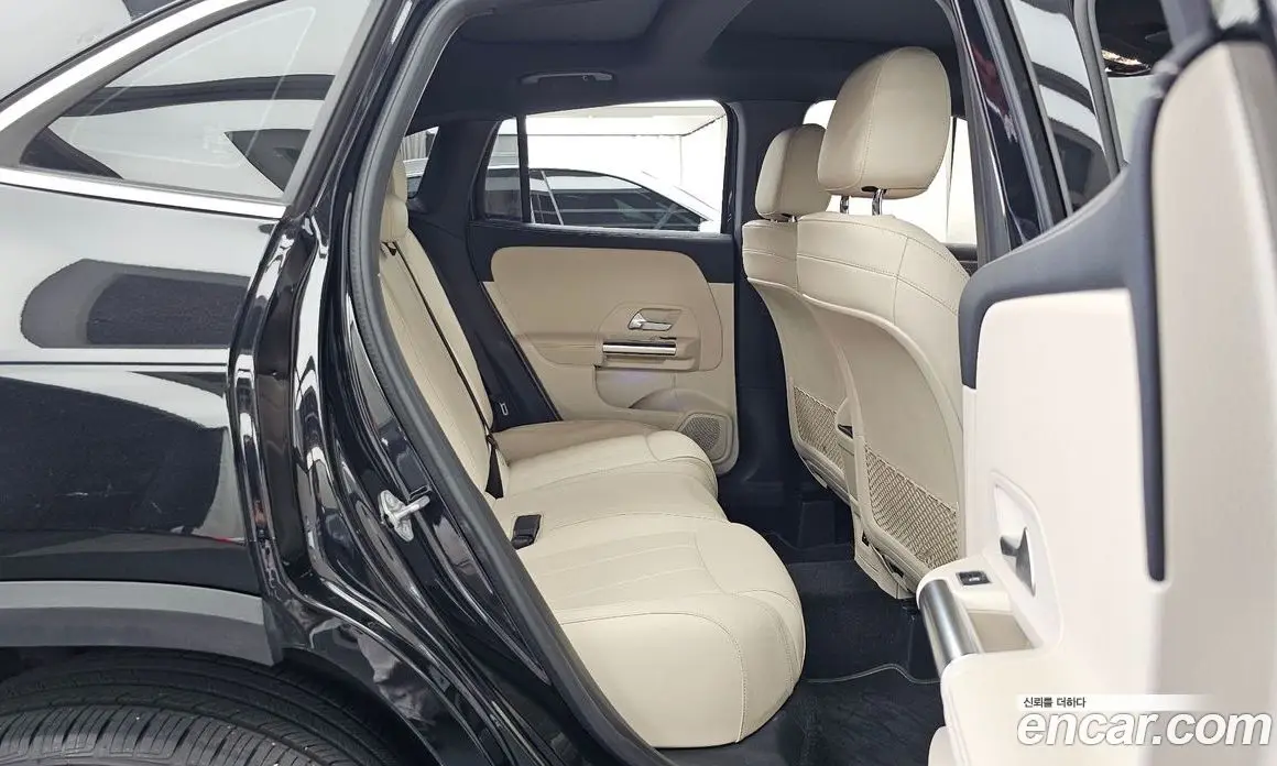 Mercedes-Benz GLA-Class 2021 2.0 автомат (гидро), фото 18 Mercedes-Benz GLA-Class 2021 2.0 автомат (гидро), фото 18
