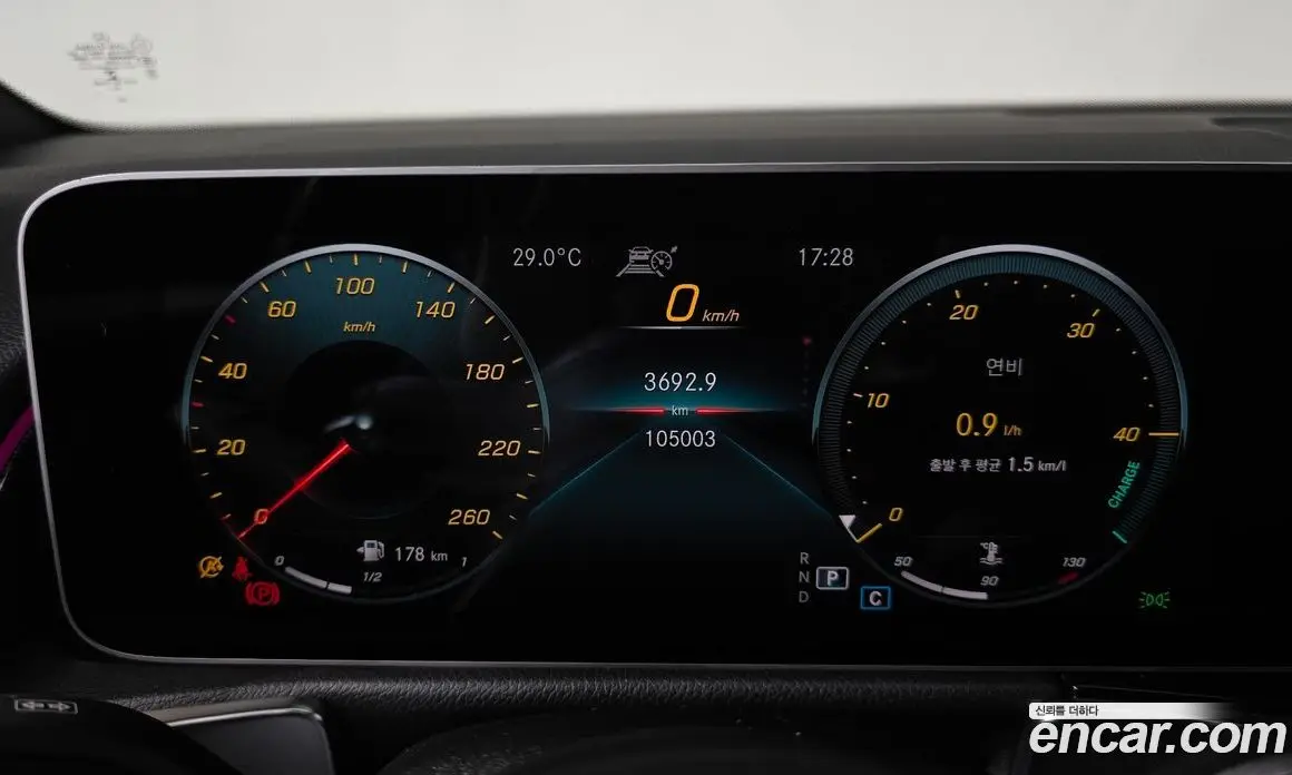 Mercedes-Benz GLB-Class 2020 2.0 автомат (гидро), фото 11 Mercedes-Benz GLB-Class 2020 2.0 автомат (гидро), фото 11
