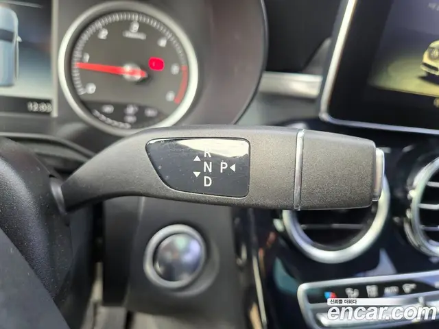 Mercedes-Benz GLC-Class 2018 2.1 автомат (гидро), миниатюра 12