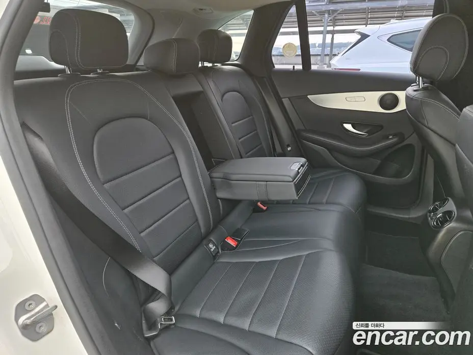 Mercedes-Benz GLC-Class 2018 2.1 автомат (гидро), фото 19 Mercedes-Benz GLC-Class 2018 2.1 автомат (гидро), фото 19