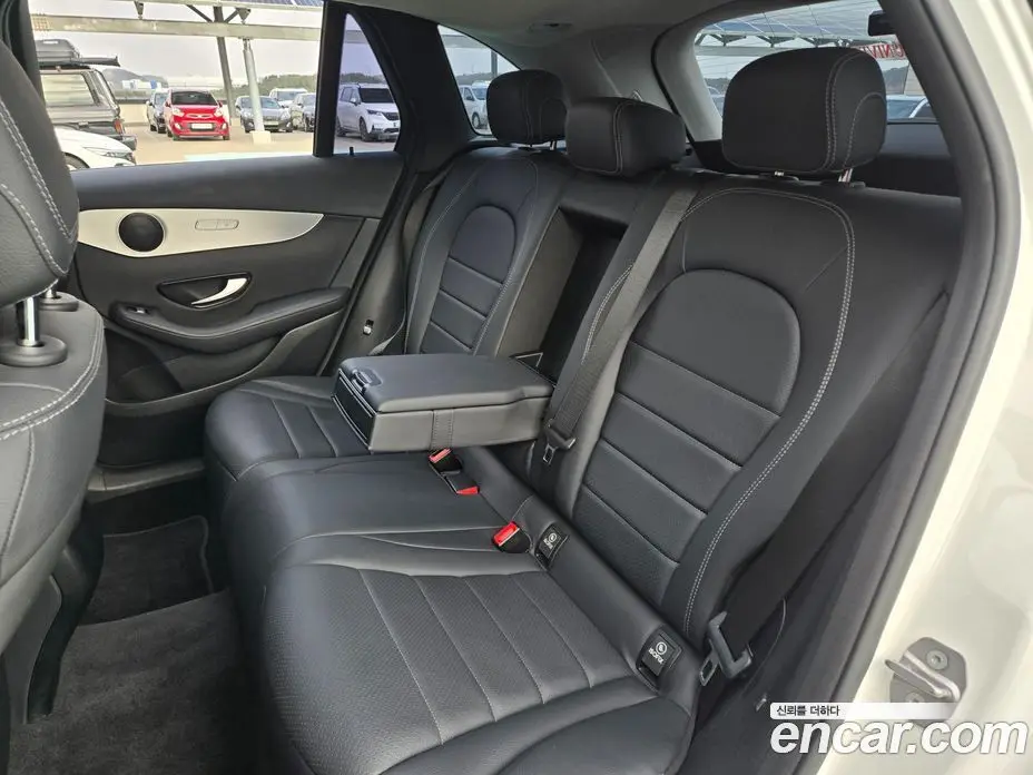 Mercedes-Benz GLC-Class 2018 2.1 автомат (гидро), фото 20 Mercedes-Benz GLC-Class 2018 2.1 автомат (гидро), фото 20