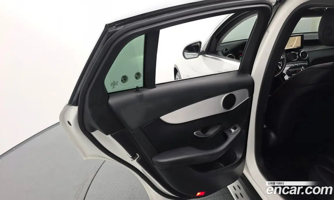 Mercedes-Benz GLC-Class 2018 2.1 автомат (гидро), фото 14 Mercedes-Benz GLC-Class 2018 2.1 автомат (гидро), фото 14