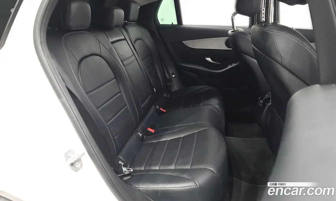 Mercedes-Benz GLC-Class 2018 2.1 автомат (гидро), фото 17 Mercedes-Benz GLC-Class 2018 2.1 автомат (гидро), фото 17