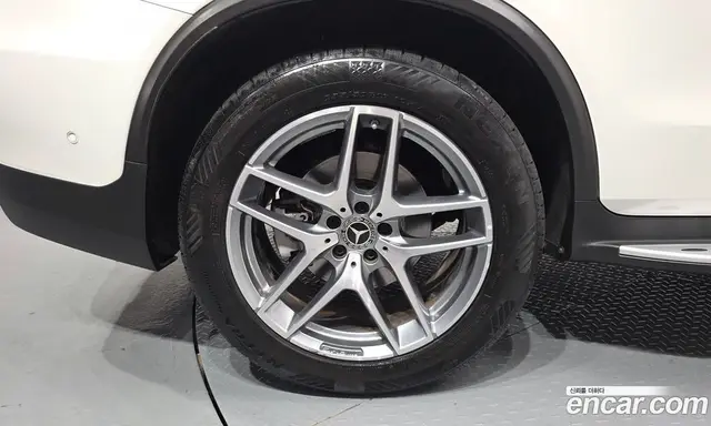 Mercedes-Benz GLC-Class 2018 2.1 автомат (гидро), миниатюра 4 Mercedes-Benz GLC-Class 2018 2.1 автомат (гидро), миниатюра 4