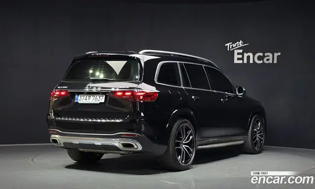 Mercedes-Benz GLS-Class 2024 4.0 автомат (гидро), миниатюра 2