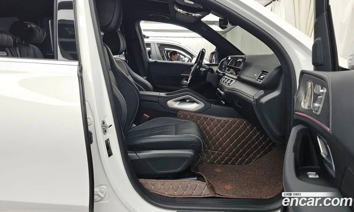 Mercedes-Benz GLS-Class 2024 4.0 автомат (гидро), фото 17