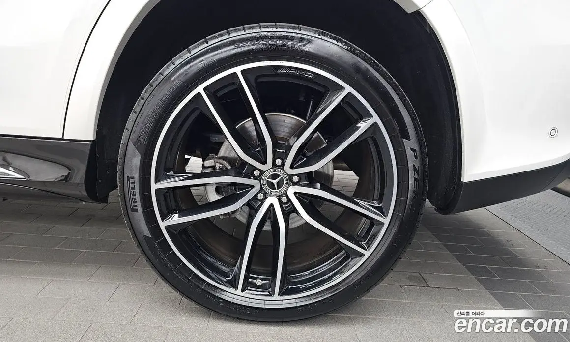 Mercedes-Benz GLS-Class 2024 4.0 автомат (гидро), фото 7