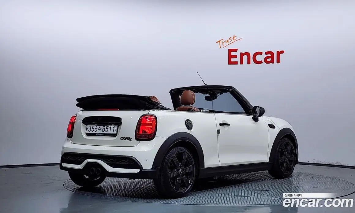 Mini Cooper Convertible 2022 2.0 автомат (гидро), фото 1 Mini Cooper Convertible 2022 2.0 автомат (гидро), фото 1