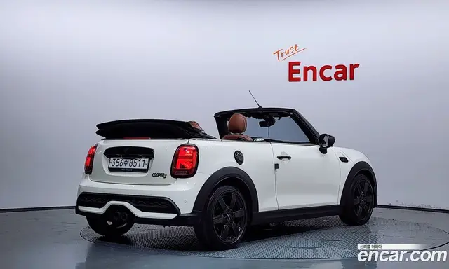 Mini Cooper Convertible, 2022, 109 243 км