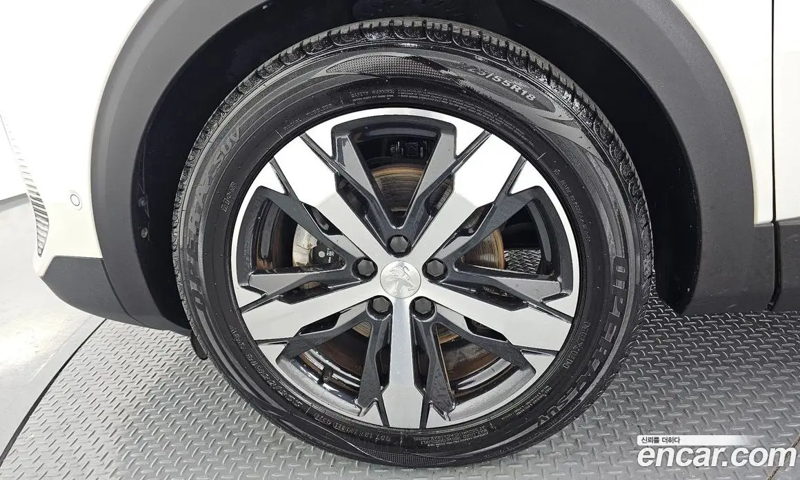 Peugeot 3008 2022 1.2 автомат (гидро), фото 5