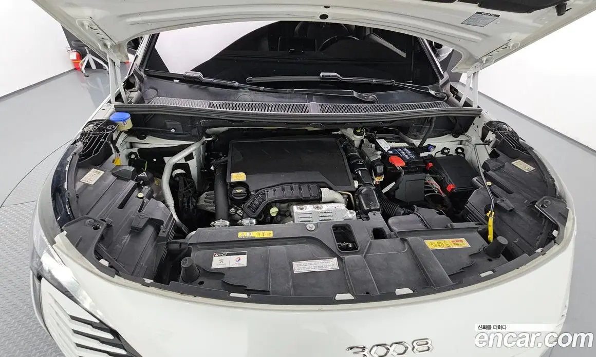 Peugeot 3008 2022 1.2 автомат (гидро), фото 6