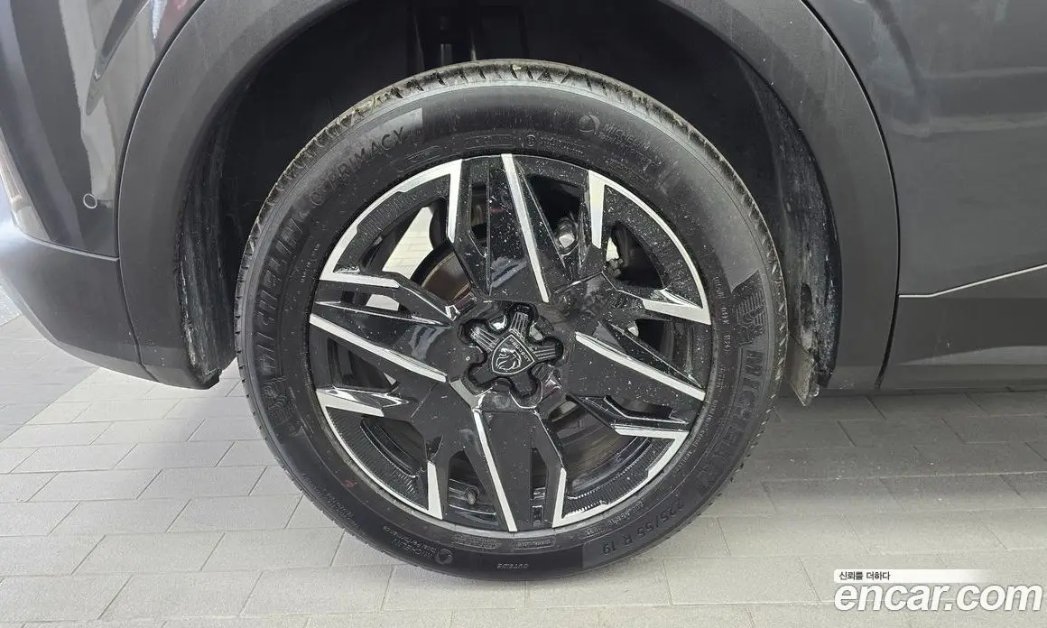 Peugeot 3008 2025 1.2 автомат (гидро), фото 5 Peugeot 3008 2025 1.2 автомат (гидро), фото 5
