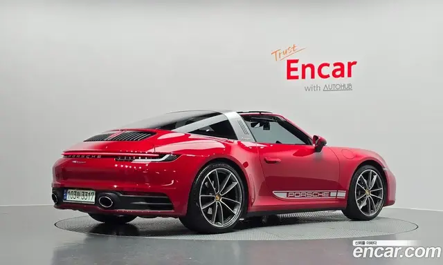 Porsche 911 2021 3.0 автомат (гидро), миниатюра 2