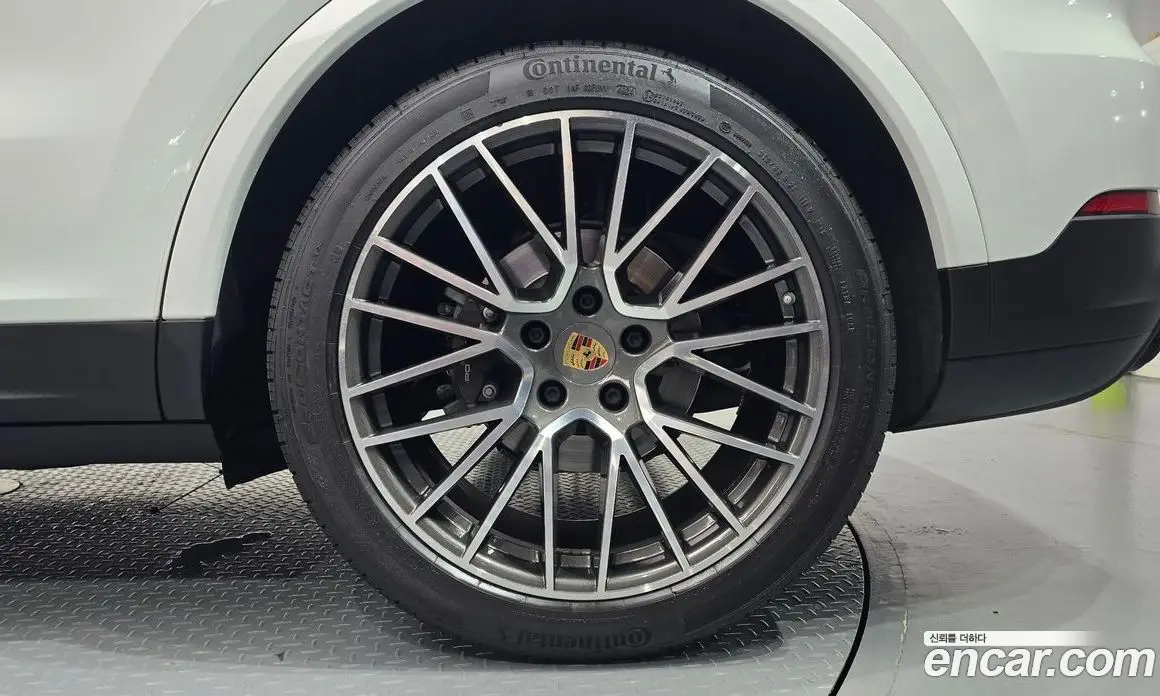 Porsche Cayenne 2022 3.0 автомат (гидро), фото 7