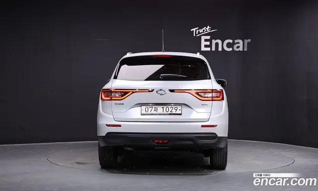 Renault (Samsung) QM6 2017 2.0 автомат (гидро), миниатюра 4 Renault (Samsung) QM6 2017 2.0 автомат (гидро), миниатюра 4