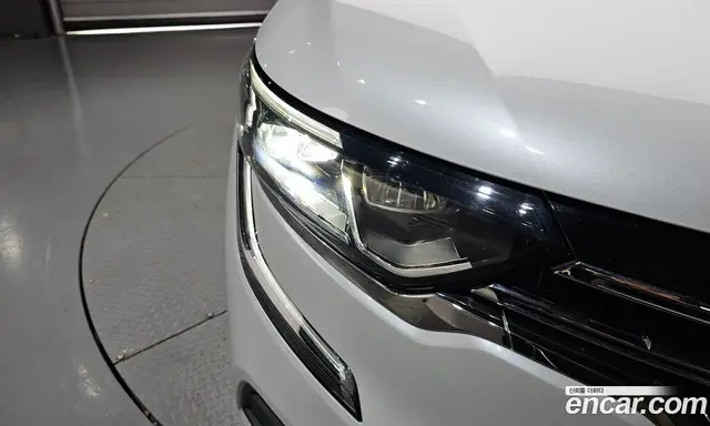 Renault (Samsung) QM6 2017 2.0 автомат (гидро), миниатюра 8 Renault (Samsung) QM6 2017 2.0 автомат (гидро), миниатюра 8