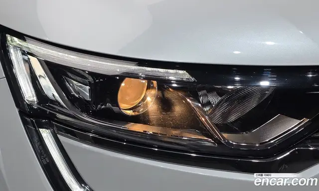 Renault (Samsung) QM6 2020 2.0 автомат (гидро), миниатюра 8 Renault (Samsung) QM6 2020 2.0 автомат (гидро), миниатюра 8