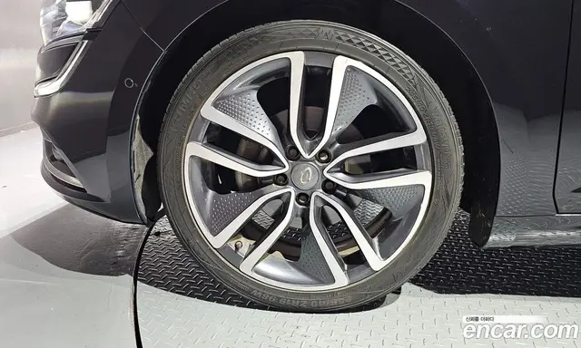 Renault (Samsung) SM6 2016 1.6 автомат (гидро), миниатюра 5 Renault (Samsung) SM6 2016 1.6 автомат (гидро), миниатюра 5