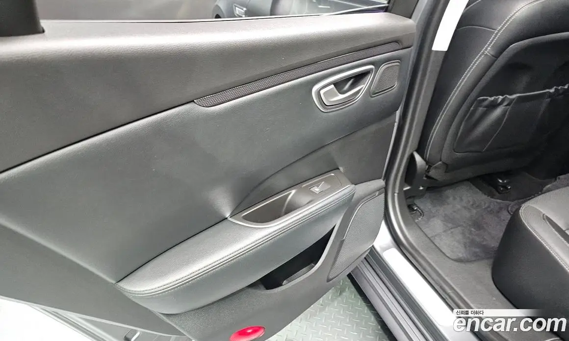 Renault (Samsung) SM6 2018 1.6 автомат (гидро), фото 15 Renault (Samsung) SM6 2018 1.6 автомат (гидро), фото 15