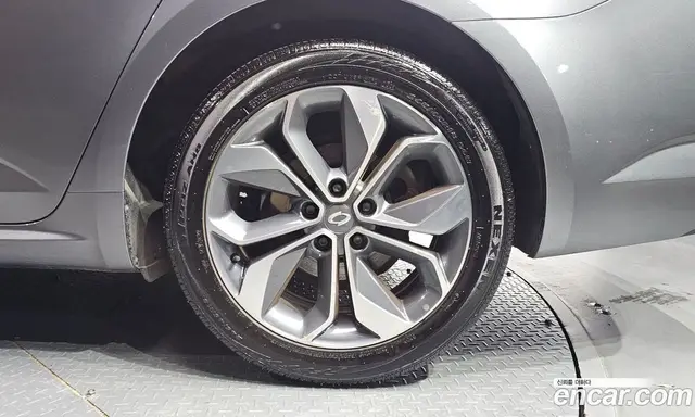 Renault (Samsung) SM6 2018 1.6 автомат (гидро), миниатюра 7 Renault (Samsung) SM6 2018 1.6 автомат (гидро), миниатюра 7