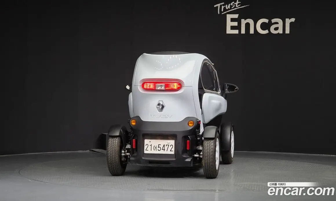 Renault (Samsung) Twizy 2020 0.1 автомат (гидро), фото 4 Renault (Samsung) Twizy 2020 0.1 автомат (гидро), фото 4