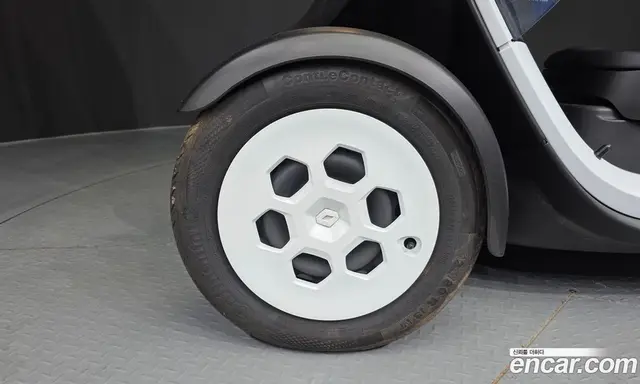 Renault (Samsung) Twizy 2020 0.1 автомат (гидро), миниатюра 5 Renault (Samsung) Twizy 2020 0.1 автомат (гидро), миниатюра 5
