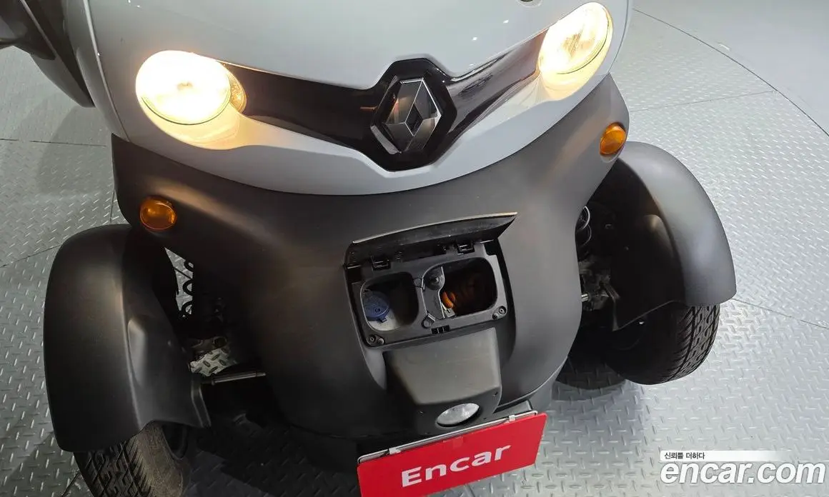 Renault (Samsung) Twizy 2020 0.1 автомат (гидро), фото 6 Renault (Samsung) Twizy 2020 0.1 автомат (гидро), фото 6