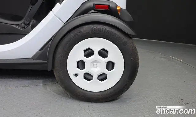 Renault (Samsung) Twizy 2020 0.1 автомат (гидро), миниатюра 7 Renault (Samsung) Twizy 2020 0.1 автомат (гидро), миниатюра 7