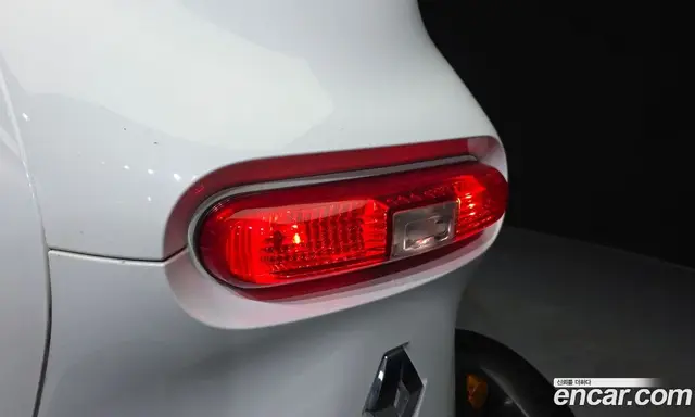 Renault (Samsung) Twizy 2020 0.1 автомат (гидро), миниатюра 9 Renault (Samsung) Twizy 2020 0.1 автомат (гидро), миниатюра 9
