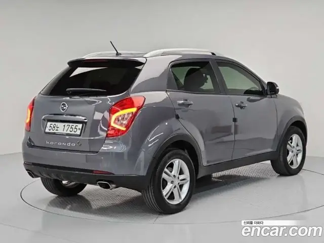 SsangYong Korando 2015 2.0 автомат (гидро), миниатюра 3