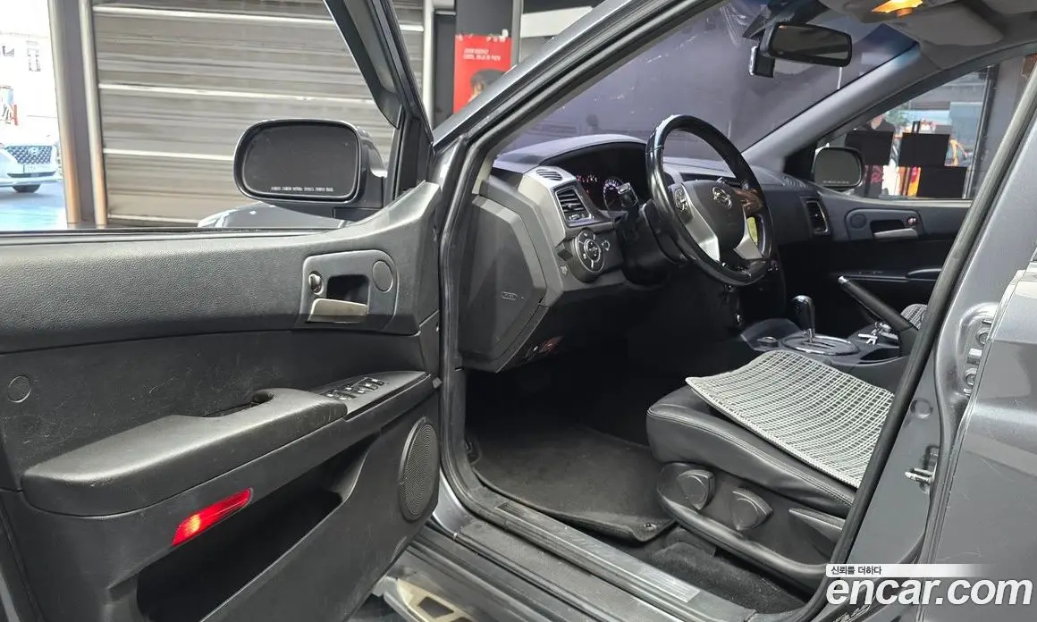 SsangYong Korando 2017 2.2 автомат (гидро), фото 13