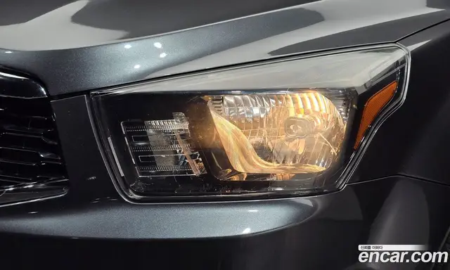 SsangYong Korando 2017 2.2 автомат (гидро), миниатюра 8