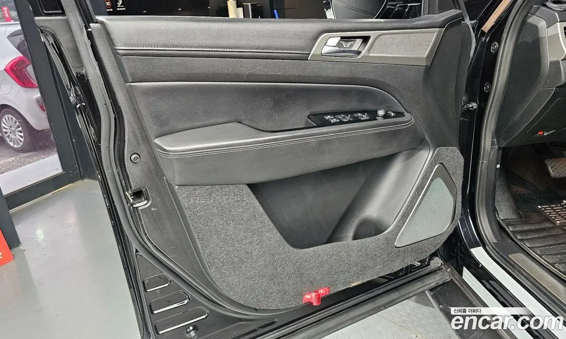 SsangYong Rexton 2018 2.2 автомат (гидро), фото 14