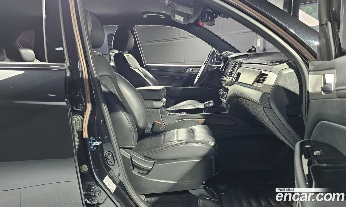 SsangYong Rexton 2018 2.2 автомат (гидро), фото 16