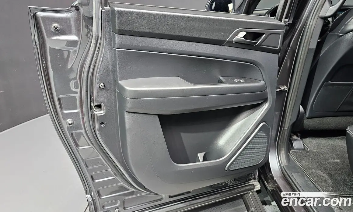 SsangYong Rexton 2021 2.2 автомат (гидро), фото 15