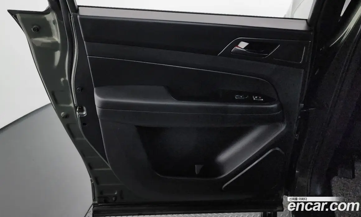 SsangYong Rexton 2022 2.2 автомат (гидро), фото 15