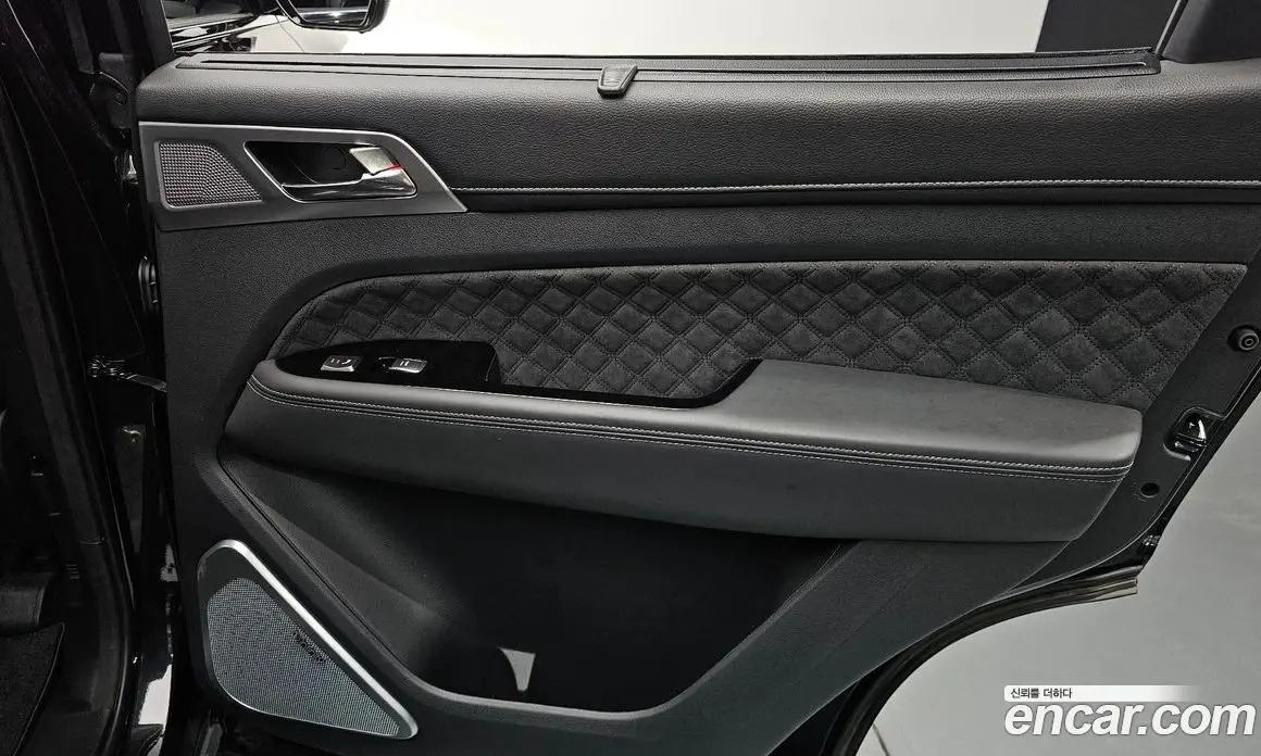 SsangYong Rexton 2023 2.2 автомат (гидро), фото 15